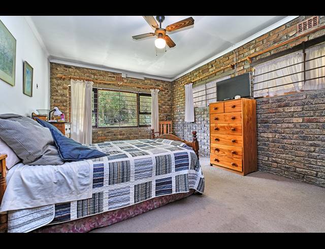 4 BEDROOM EQUESTRIAN PROPERTY FOR SALE IN SUN VALLEY